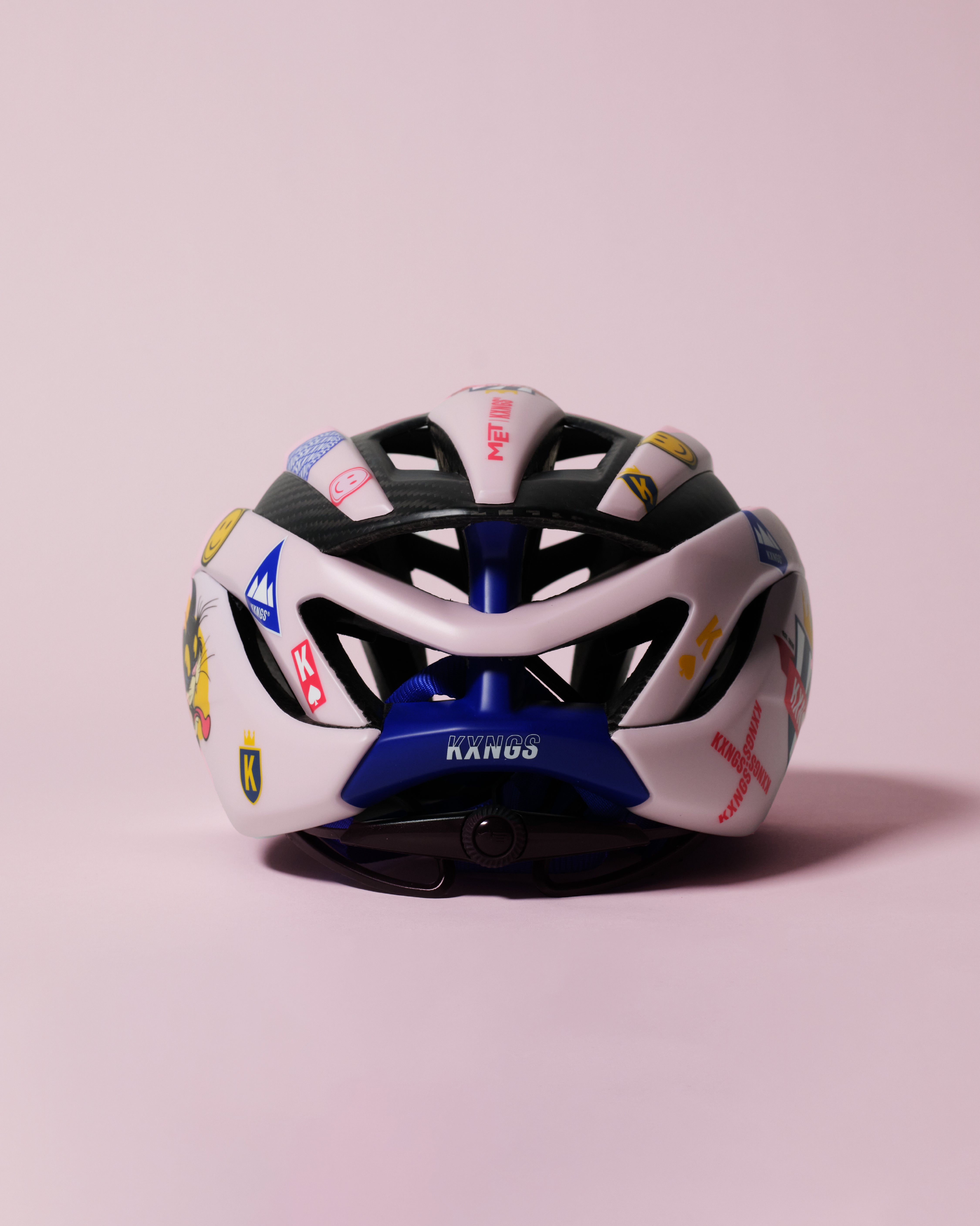 KXNGS x MET 02 helmet - from behind