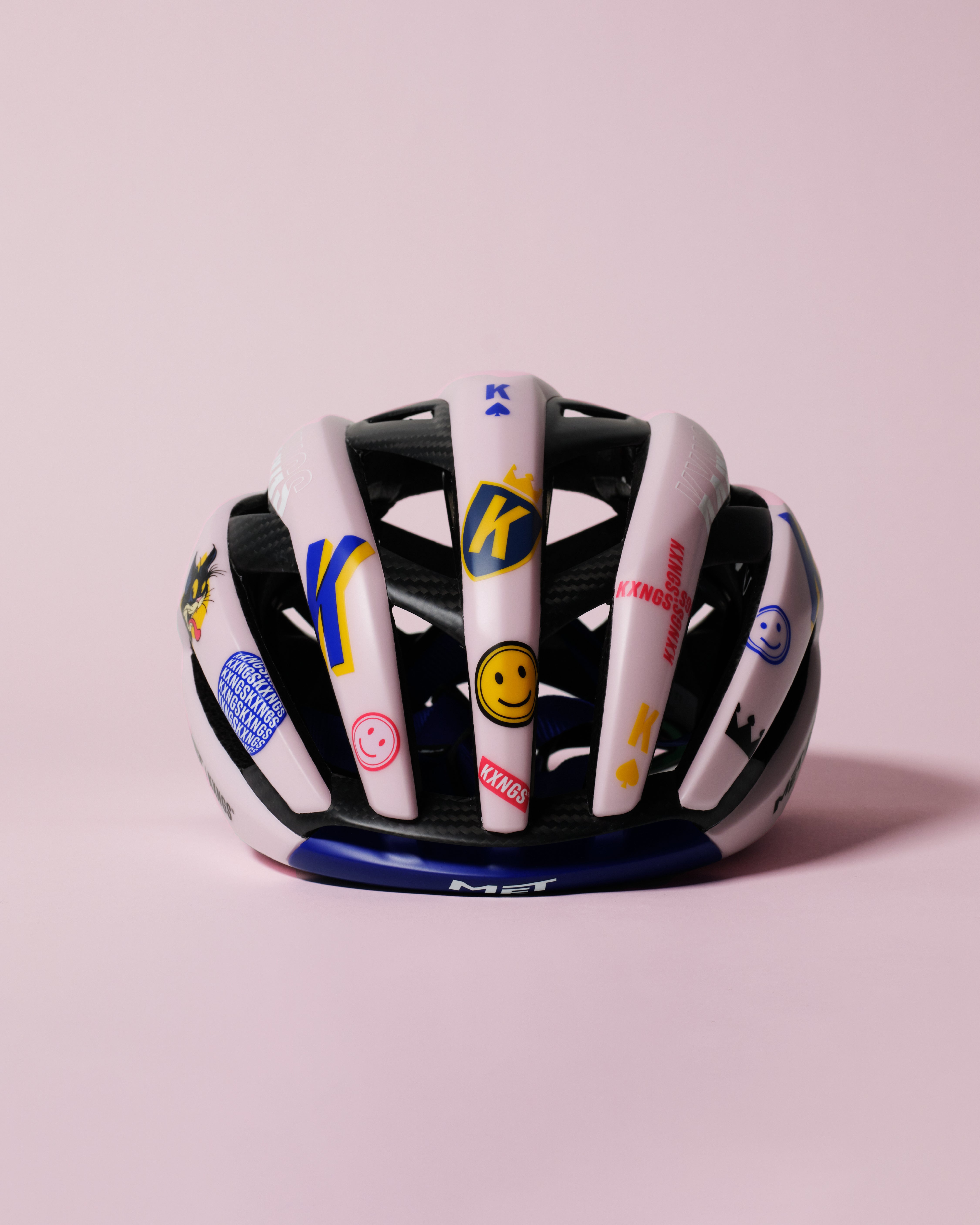 KXNGS x MET 02 helmet - from behind